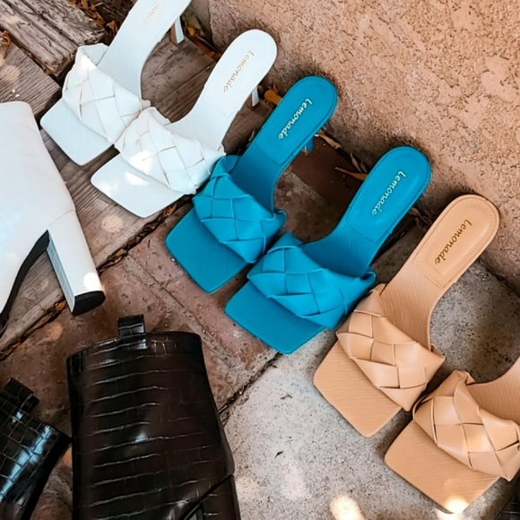 🚨LAST CHANCE// Black mule/ Sandal - Picture 4 of 8